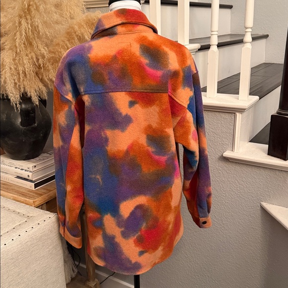 Wild Fable Oversized Colorful Tie-Dye Button Down Jacket Size Medium - Picture 5 of 7